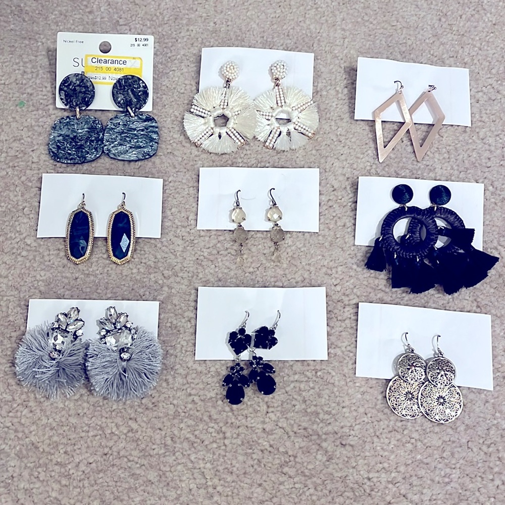 9 pairs of earrings